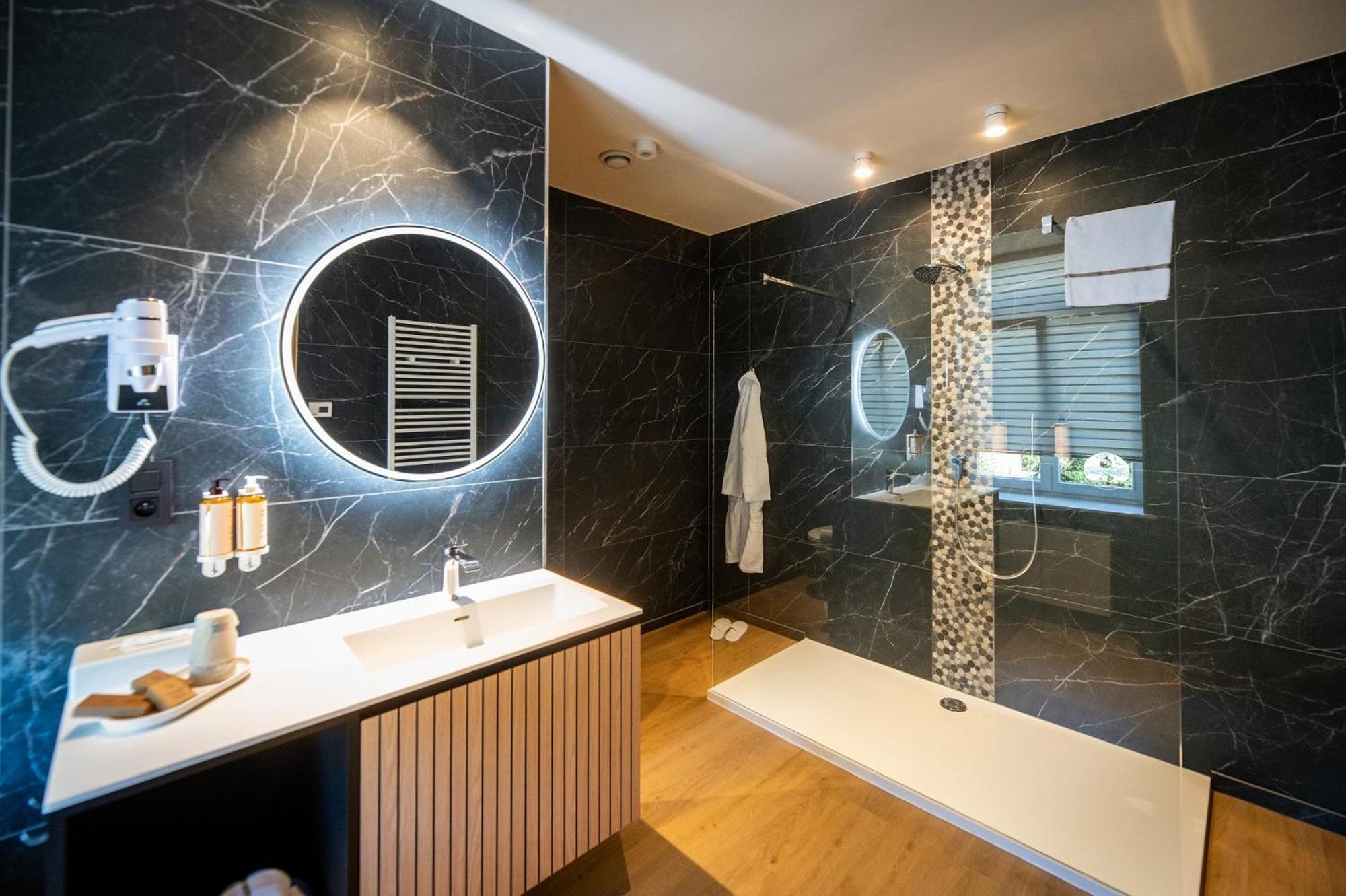 La Villa Des Fleurs Spa Eksteriør billede